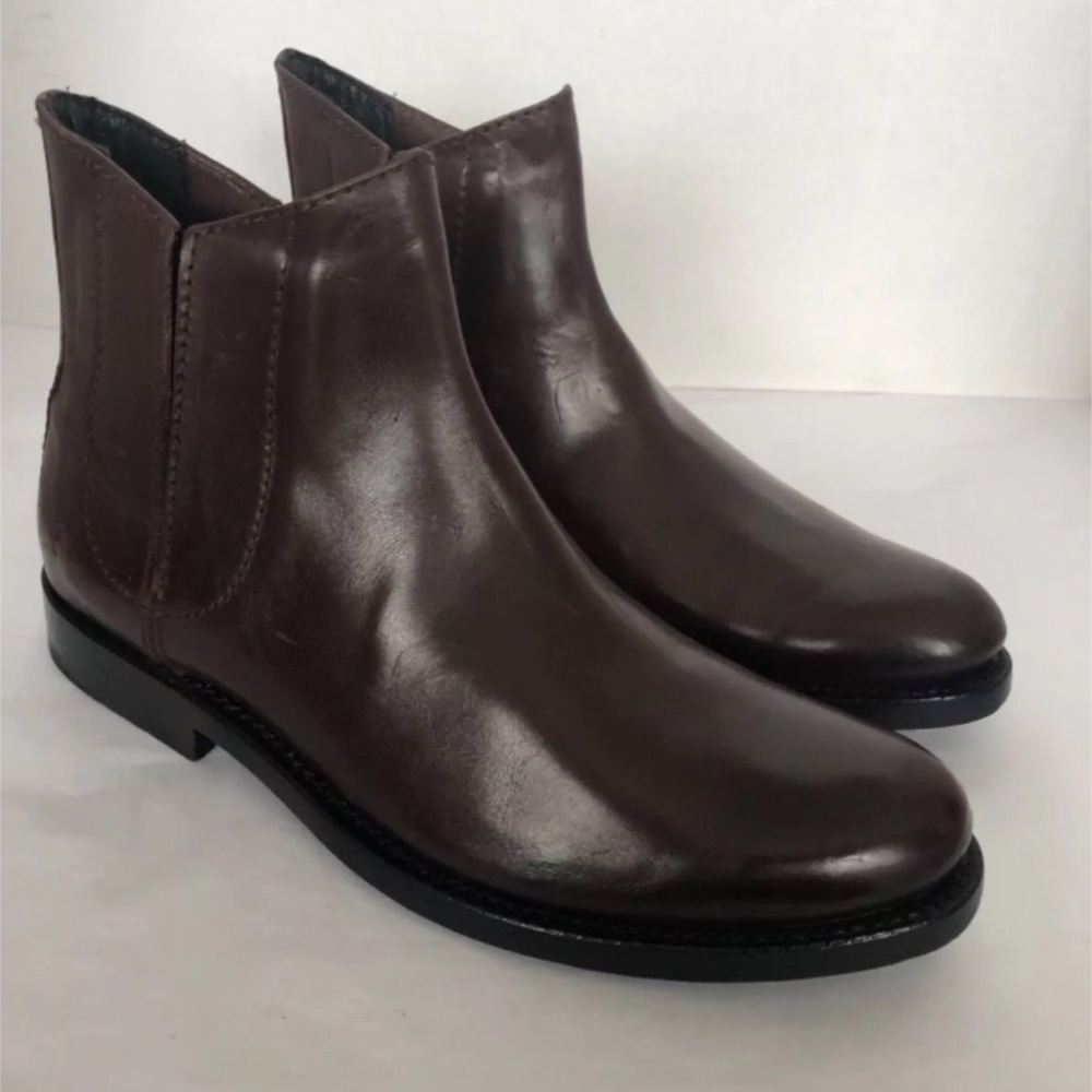 Frye Jet Leather Chelsea Boots - Picture 2 of 8